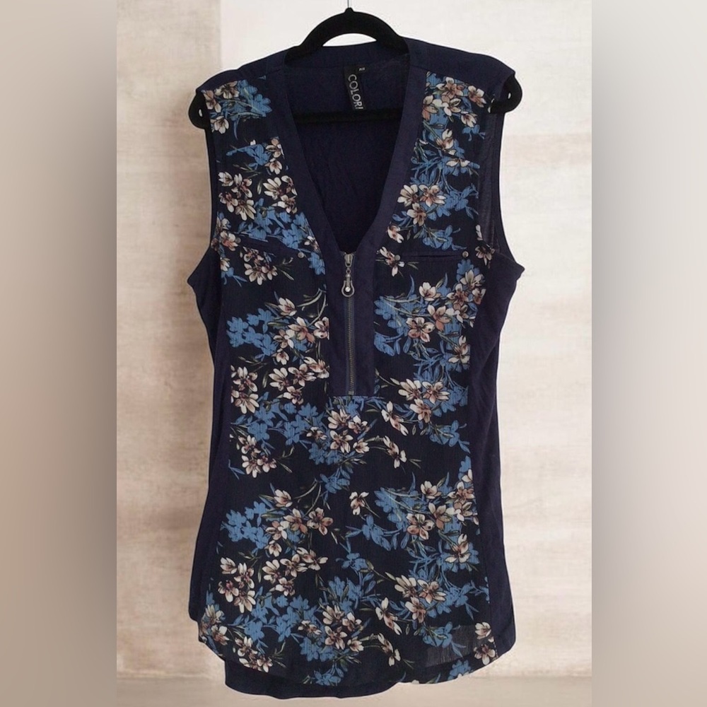 πΏοΈCOLORI Women's Navy Floral Zip-Front Sleeveless Tank Top